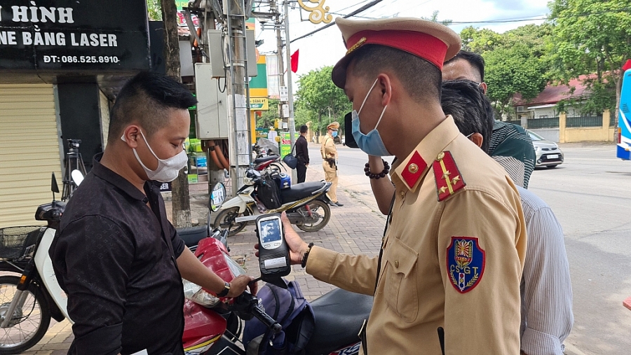 Nguyễn Hữu Tuấn (Sóc Sơn, Hà Nội) có nồng độ cồn 0,2mg/lít khí thở