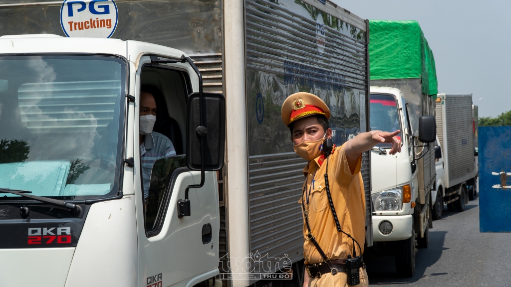 Cửa ngõ Thủ đô bớt 