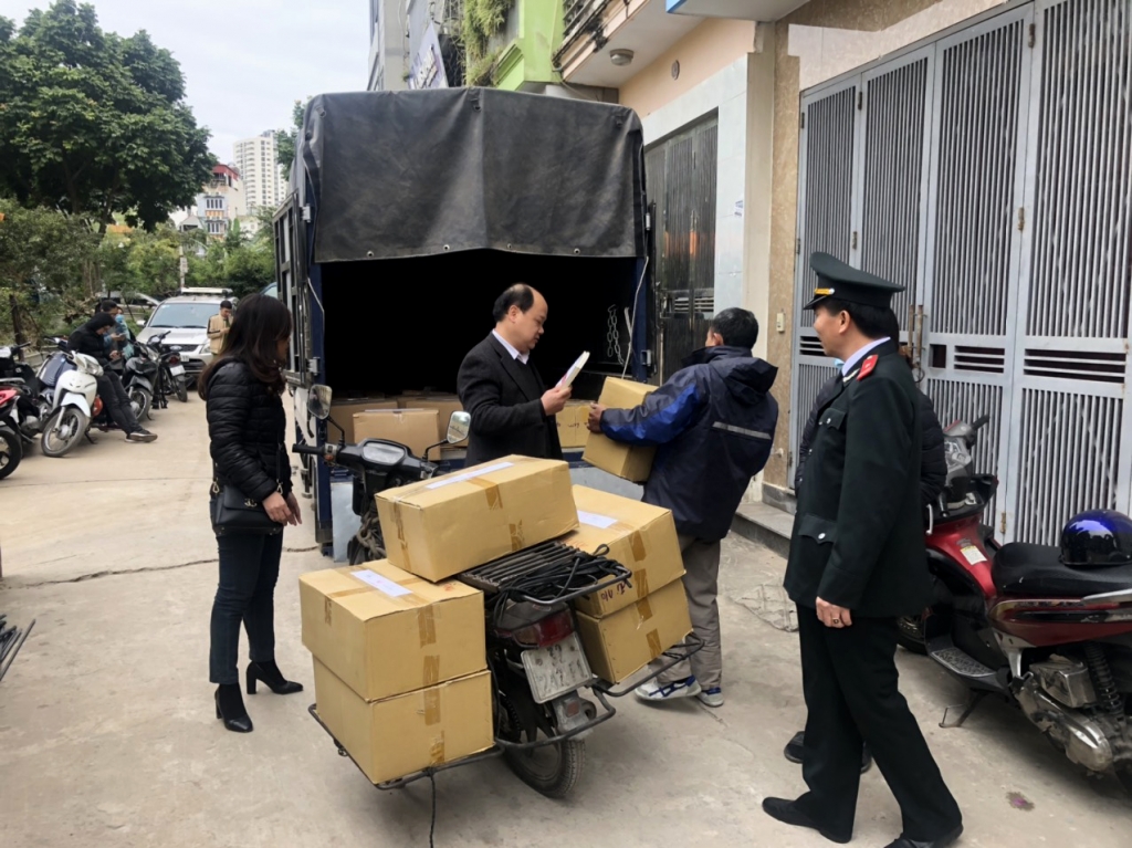 Cơ quan chức năng thu giữ khoảng 40.0000 cuốn sách giả tại Hà Nội