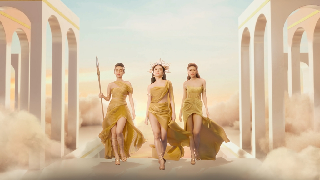 Hình ảnh thực hiện TVC của Angela Phương Trinh