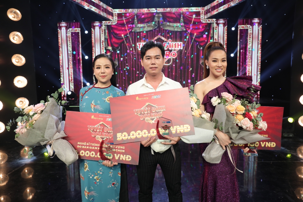 Thúy Anh, Thanh Vinh, Bích Ly cùng đoạt giải trong đêm chung kết 