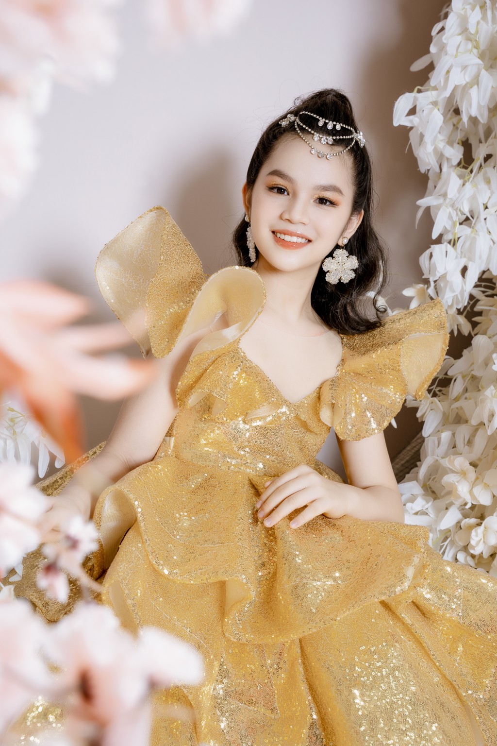 Ngắm Khánh Vy - gương mặt Hoa hậu nổi bật tại The Face Kid 2022