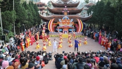 Không tổ chức Lễ Khai hội chùa Hương