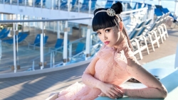 Siêu mẫu Việt Jessica Minh Anh tổ chức sàn diễn trên biển tại Ý