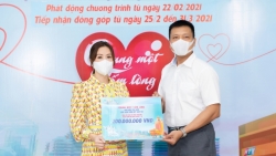 Hoa hậu Thu Hoài ủng hộ 200 triệu đồng mua vaccine ngừa Covid-19