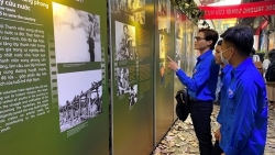 Trưng bày “Một thời sôi nổi” kỷ niệm 90 năm ngày thành lập Đoàn Thanh niên Cộng sản Hồ Chí Minh