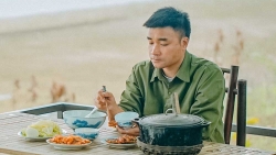 "Anh Nông Dân" chiếm sóng Tiktok với loạt video làm đồ ăn quê