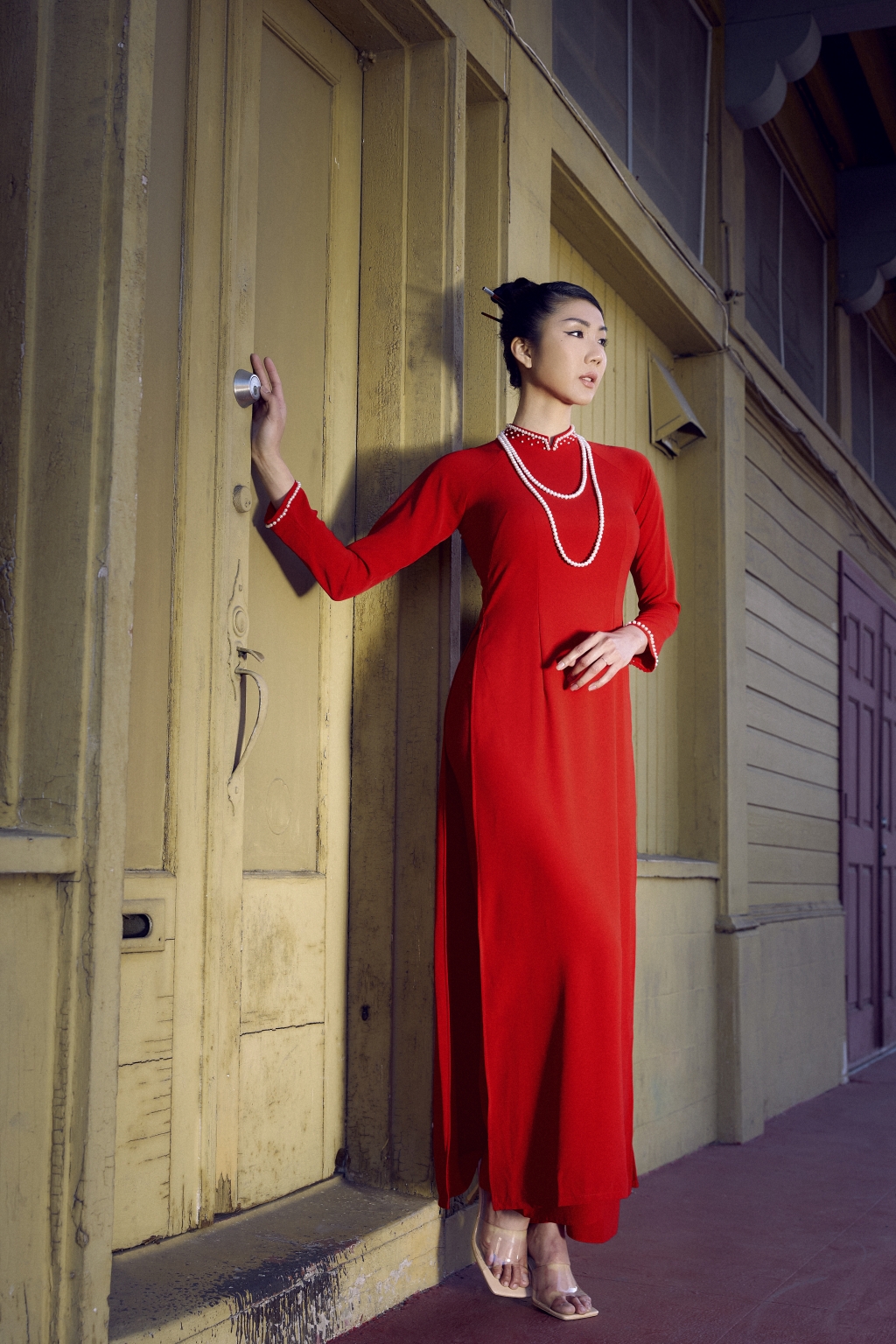 Tin tức giải trí mới nhất ngày 11/4: Ngọc Quyên ra mắt bộ sưu tập áo dài “Nét Á” tại Mỹ