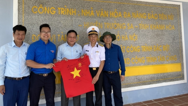Những trải nghiệm trân quý và con người mới mẻ sau chuyến đi Trường Sa
