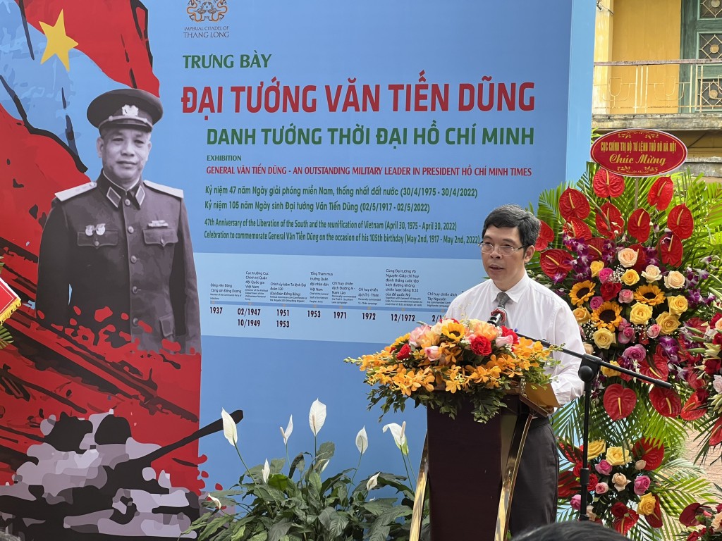 đồng chí Nguyễn Thanh Quang - Giám đốc Trung tâm Bảo tồn di sản Thăng Long- Hà Nội  phát biểu khai mạc Trưng bày
