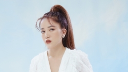 Phùng Khánh Linh ghi điểm 10 thời trang trong bộ ảnh mừng sinh nhật