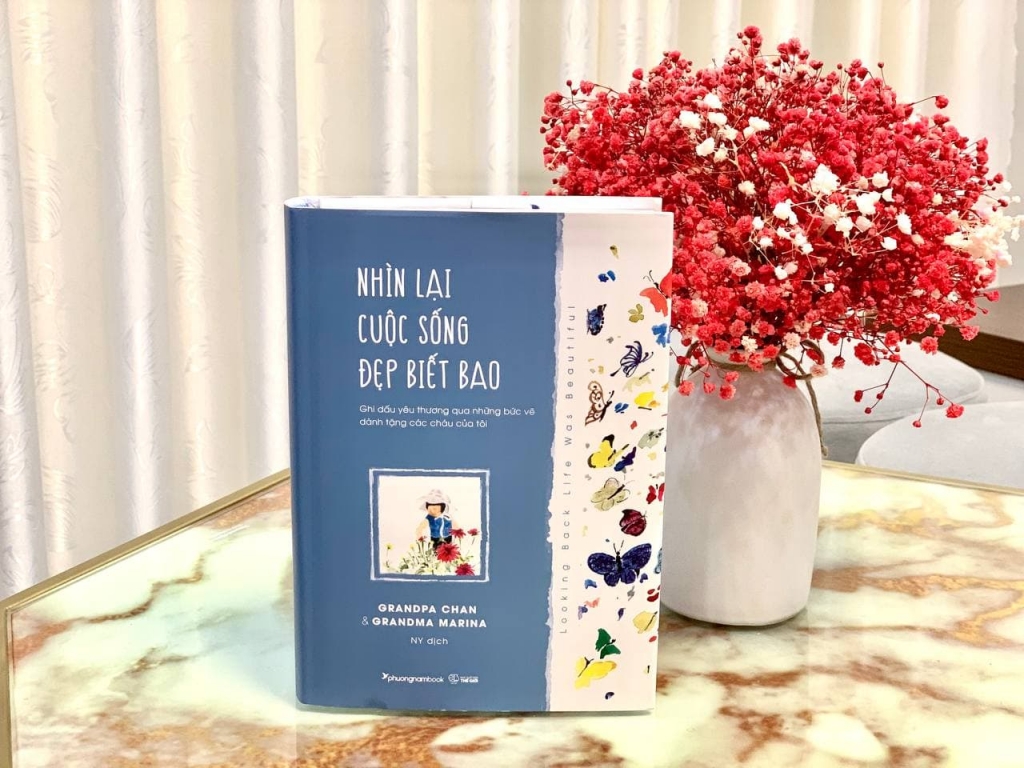 Cuốn sách đong đầy yêu thương của ông bà già dành cho cháu