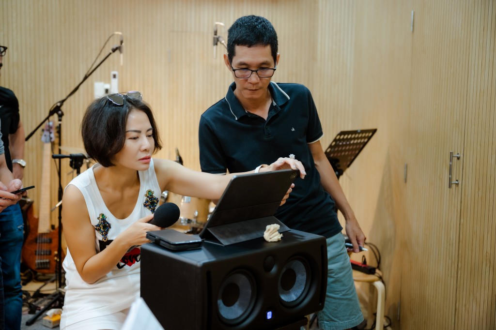 Thu Minh tích cực tập luyện cho đêm nhạc trở lại với khán giả Việt