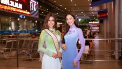 Miss Global 2019 đến Việt Nam, diện áo dài lụa đọ sắc vóc yêu kiều với Đoàn Hồng Trang