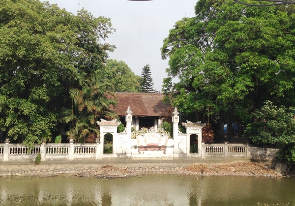 Đình Phú Lương ở xã Quảng Phú Cầu (huyện Ứng Hoà)