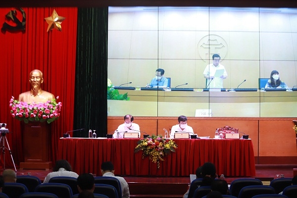Phó Chủ tịch UBND thành phố Hà Nội Chử Xuân Dũng góp ý dự thảo Chiến lược phát triển văn hóa đến năm 2030.