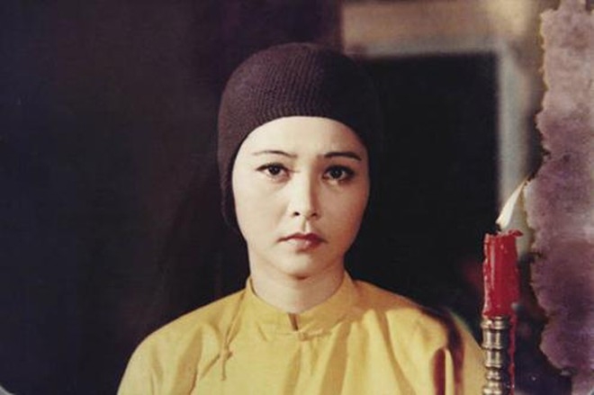 Nghệ sĩ Thanh Loan trong vai ni cô Huyền Trang