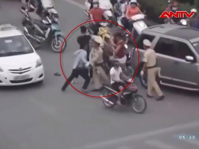 Bài 1: Có bao giờ bạn tự hỏi khi ngồi lên xe mình đang thiếu thứ gì?