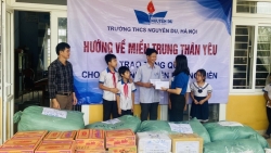 Trường THCS Nguyễn Du (Nam Từ Liêm, Hà Nội) tích cực hưởng ứng "Thương lắm miền Trung"