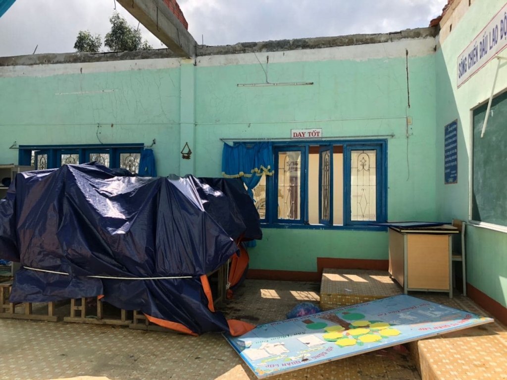 Trường học ở miền Trung bị thiệt hại trong bão lũ