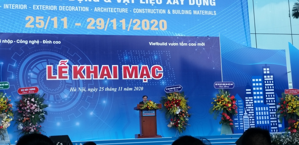 Thứ trưởng Bộ Xây dựng Nguyễn Văn Sinh Phát biểu tại buổi lễ khai mạc VIETBUILD Hà Nội 2020 lần 2
