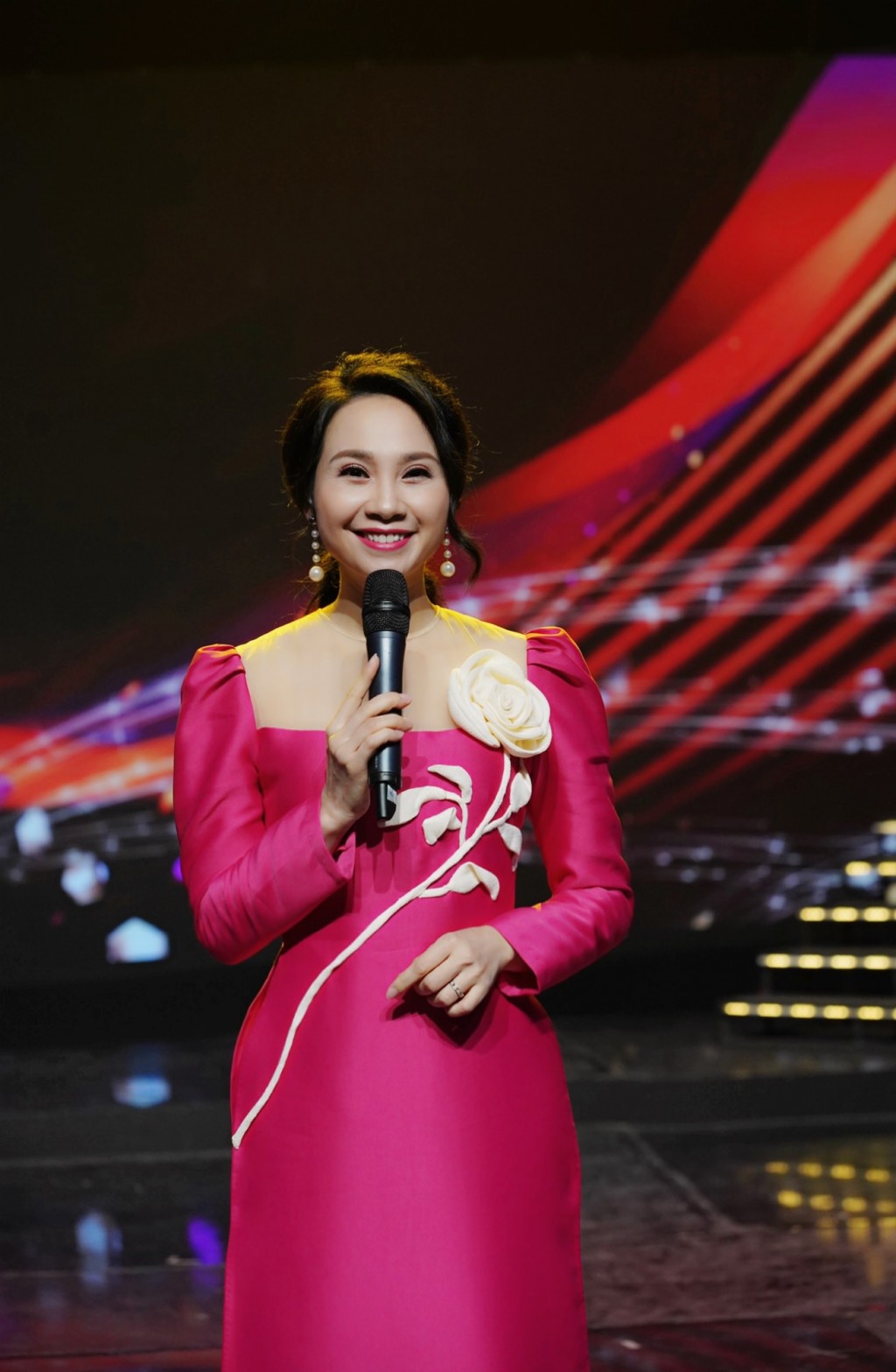 MC Mỹ Lan