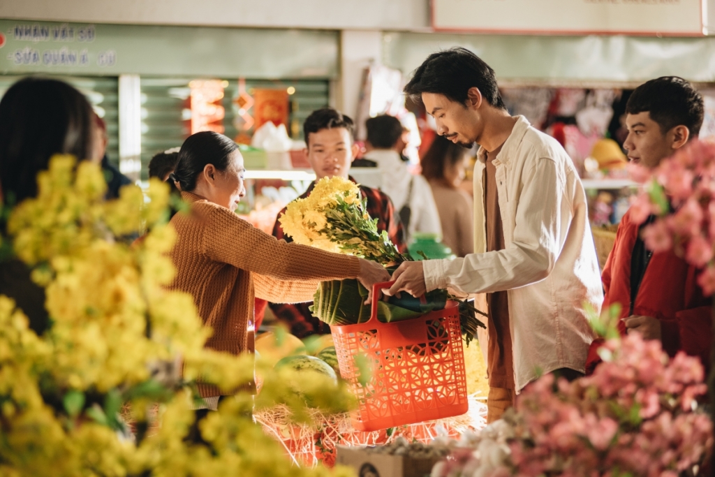 Tin tức giải trí mới nhất ngày 21/12: MV mới của Đen Vâu đứng đầu bảng xếp hạng video thịnh hành trên YouTube