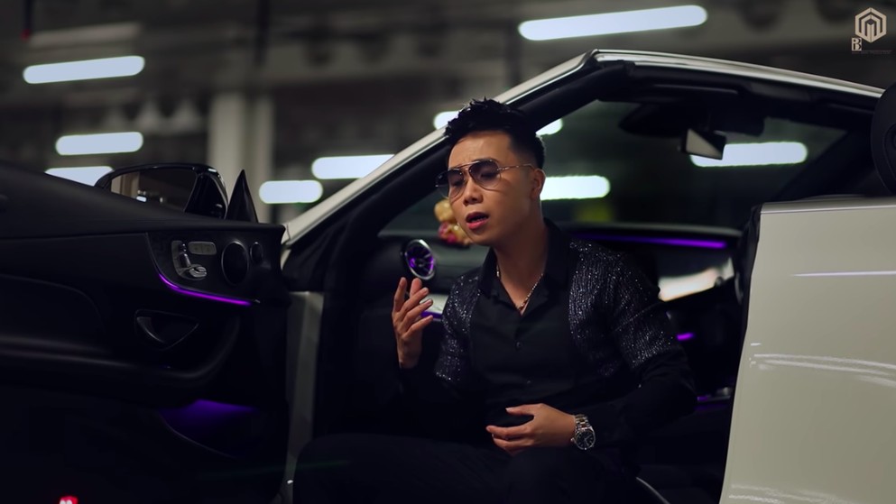 Ca sĩ Việt kiều Viet Lee ra mắt MV được thực hiện ở London và Hà Nội