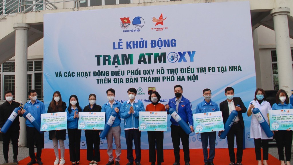 Lễ khởi động chương trình “Hà Nội nghĩa tình - ATM Oxy miễn phí”