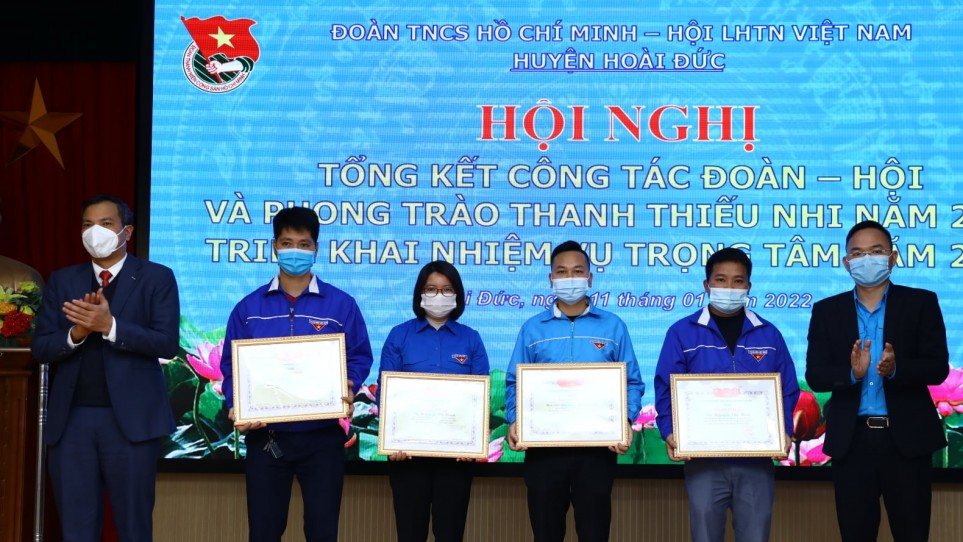 Tuổi trẻ Hoài Đức xuất sắc nhận bằng khen của Trung ương Đoàn và Thành đoàn Hà Nội