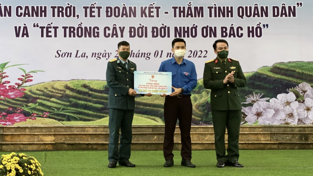 Khởi công xây dựng công trình thanh niên tại Tiểu đoàn căn cứ sân bay Nà Sản