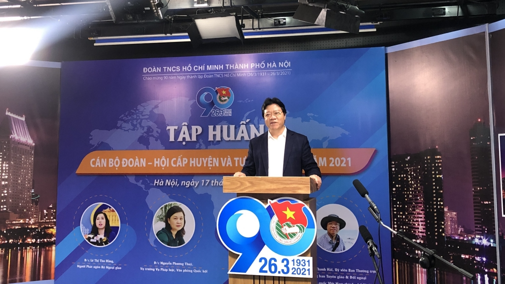 Đồng chí Nguyễn Thanh Hải, Trưởng ban Tuyên giáo & Đối ngoại, Mặt trận Tổ quốc Việt Nam thành phố Hà Nội trao đổi chuyên đề 02 tại chương trình