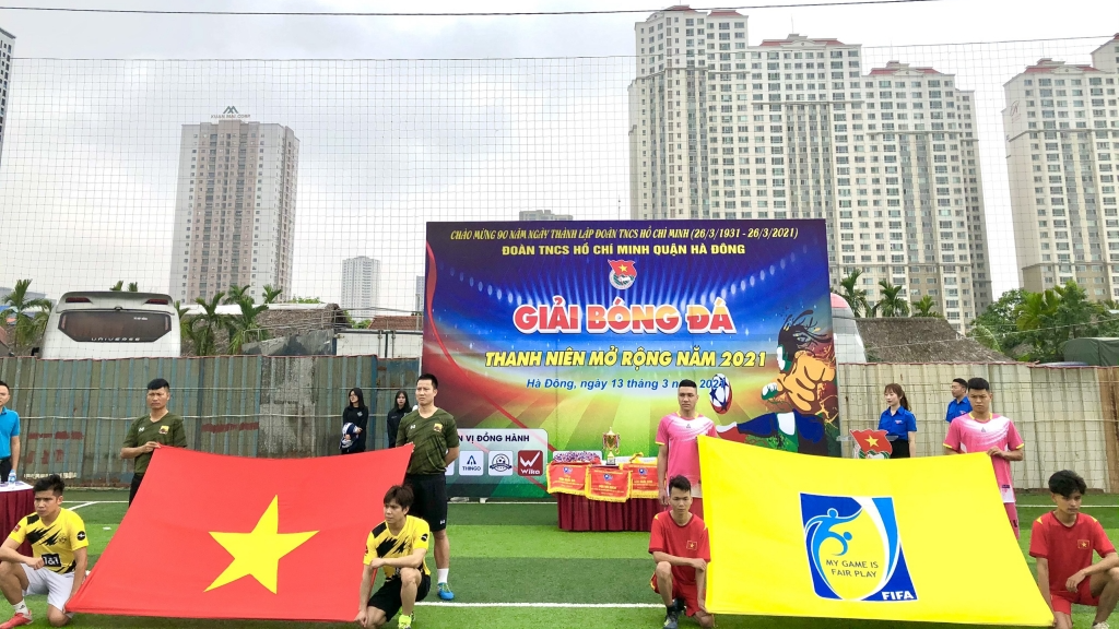 Giải bóng đá thanh niên mở rộng quận Hà Đông chính thức được khai mạc tại sân bóng Thắng Lợi Giải bóng đá thanh niên mở rộng quận Hà Đông chính thức được khai mạc tại sân bóng Thắng Lợi