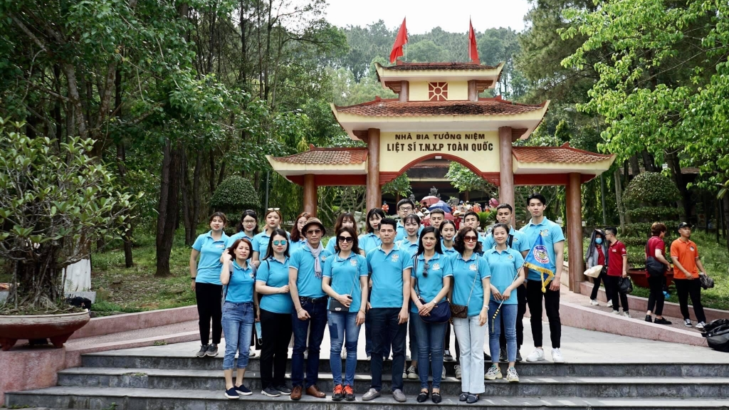 Hành trình di sản miền Trung là một dấu ấn đặc biệt trong chương trình đào tạo của ngành du lịch trường Đại học Phương Đông