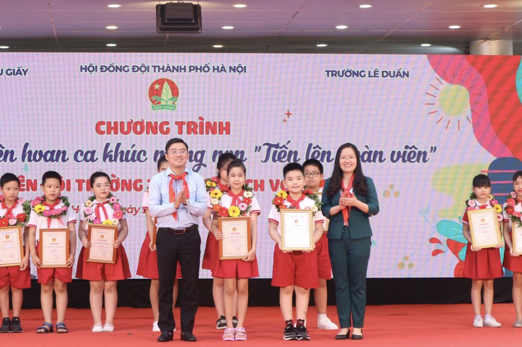 Hấp dẫn các hoạt động trong liên hoan ca khúc măng non “Tiến lên đoàn viên”