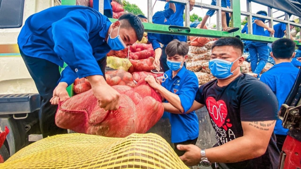 CLB xe Bán tải địa hình Việt Nam và những hành trình chuyên chở yêu thương