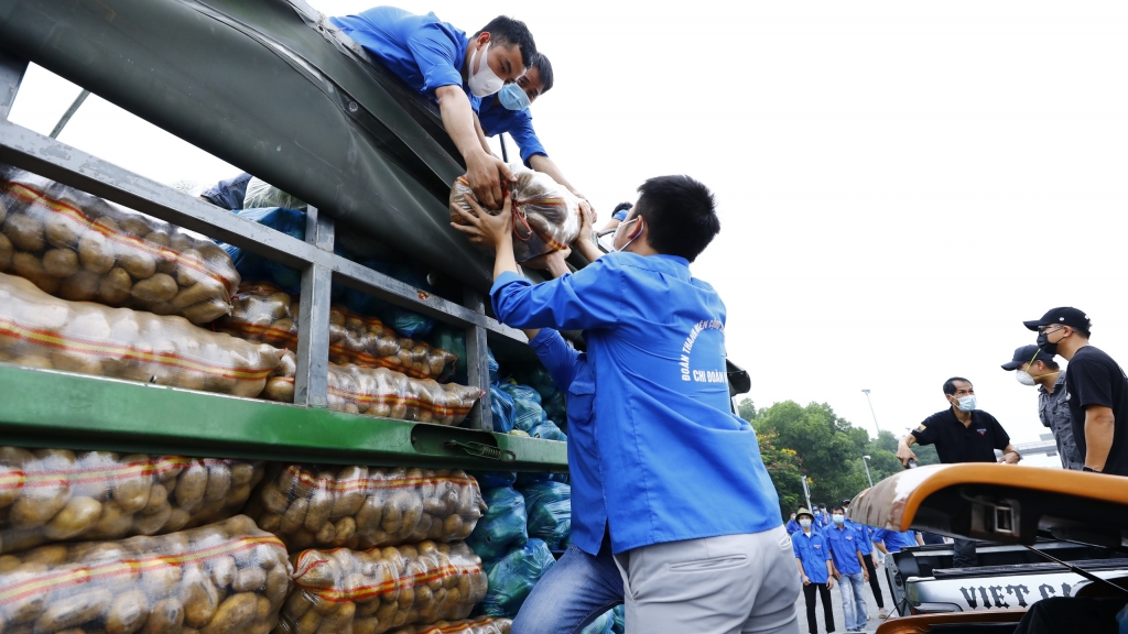 CLB xe Bán tải địa hình Việt Nam và những hành trình chuyên chở yêu thương