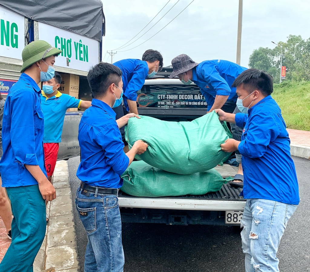 Tỉnh đoàn Bắc Ninh trao tặng vật tư y tế, nhu yếu phẩm tới tuổi trẻ và Nhân dân Thủ đô