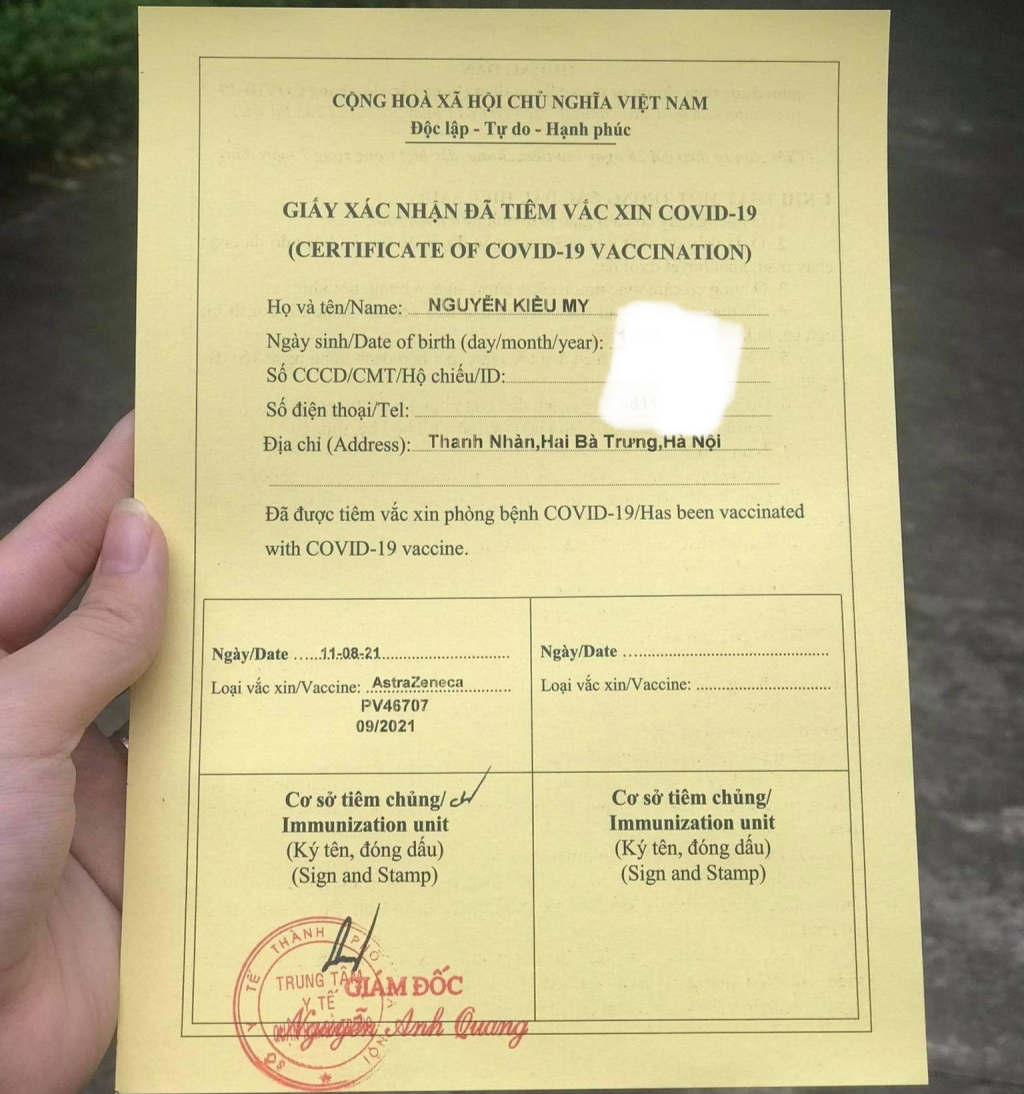 Người trẻ đi tiêm vắc xin và thông điệp gửi gắm tới cộng đồng