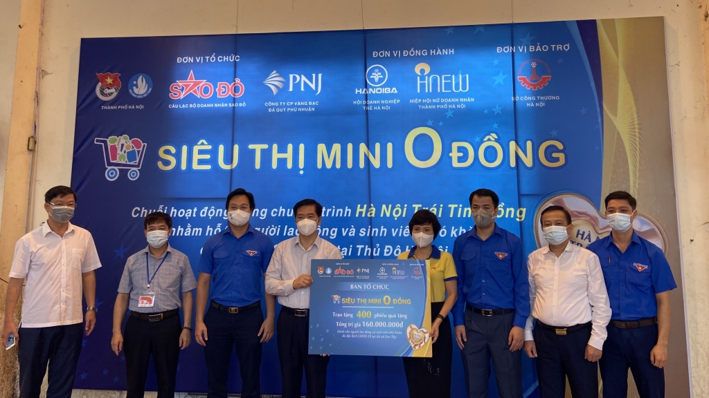 Thị xã Sơn Tây khai trương “siêu thị mini 0 đồng” thứ 18 tại Hà Nội