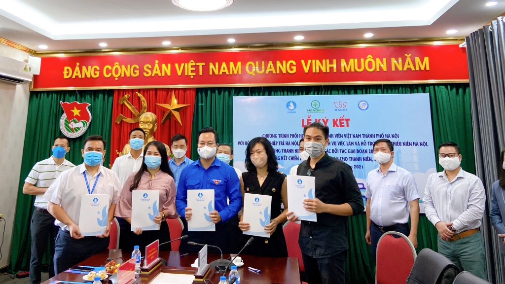 Đẩy mạnh các hoạt động đào tạo, hỗ trợ sinh viên