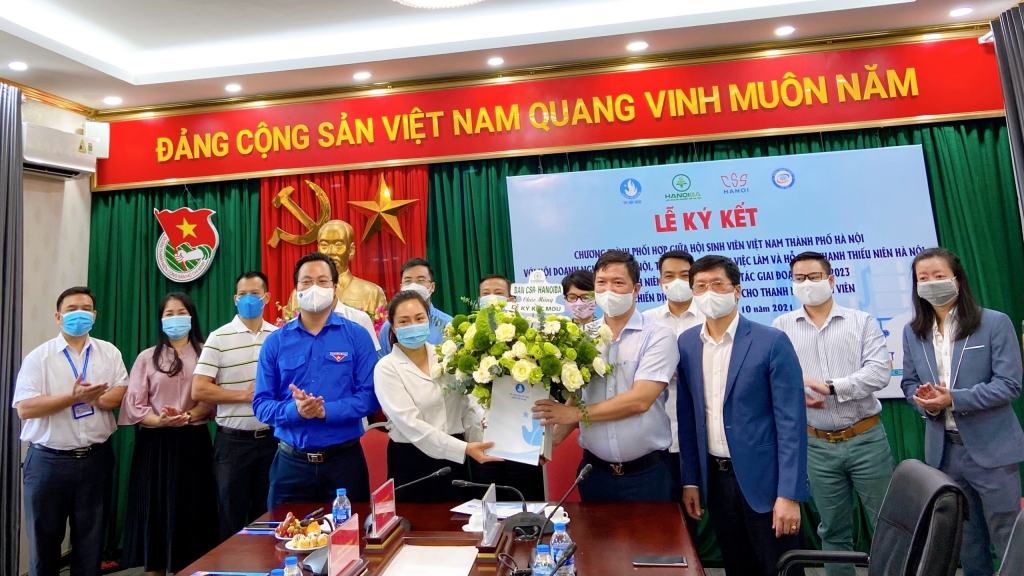 Đẩy mạnh các hoạt động đào tạo, hỗ trợ sinh viên