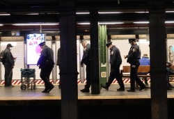 New York: Triển khai hàng trăm cảnh sát, phong tỏa các ga tàu điện ngầm