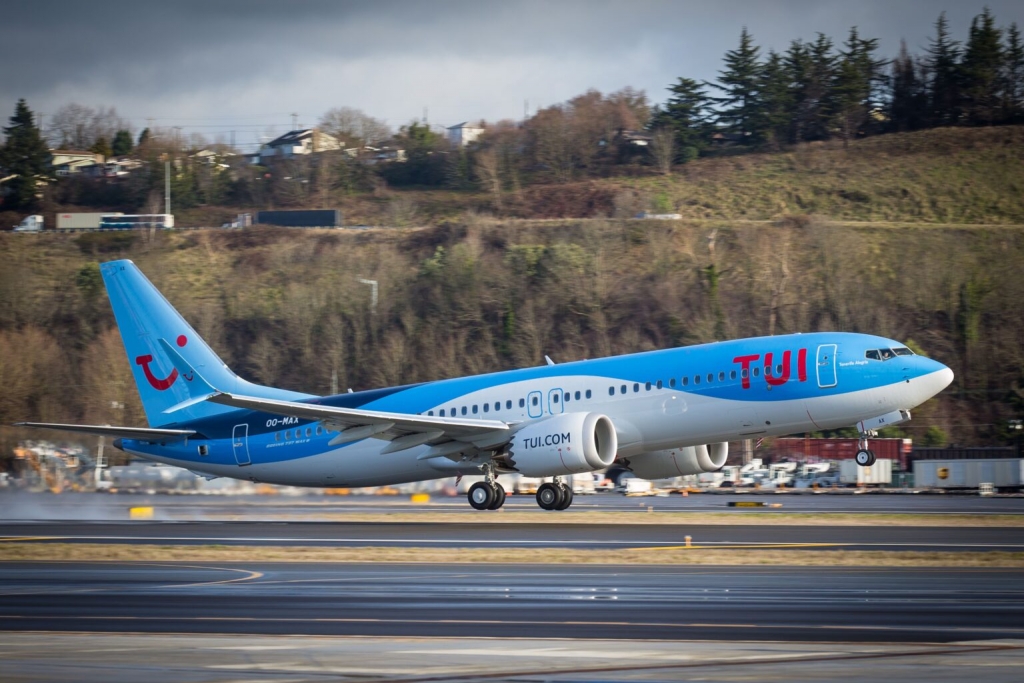 Boeing 737 MAX có chuyến bay thương mại đầu tiên ở Châu Âu (Ảnh: TUI)