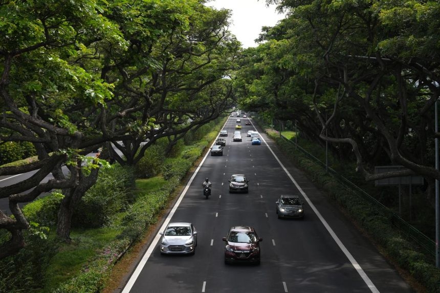 Singapore sẽ dừng đăng ký mới xe hơi cá nhân và xe taxi sử dụng động cơ diesel từ năm 2025 (Ảnh: SHINTARO TAY)