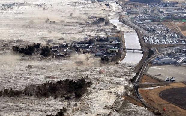 Ngày 11/3/2011, một trận động đất có độ lớn 9,0 đã gây ra sóng thần quét qua khu vực ven biển phía Đông Bắc Nhật Bản (Ảnh: AP)