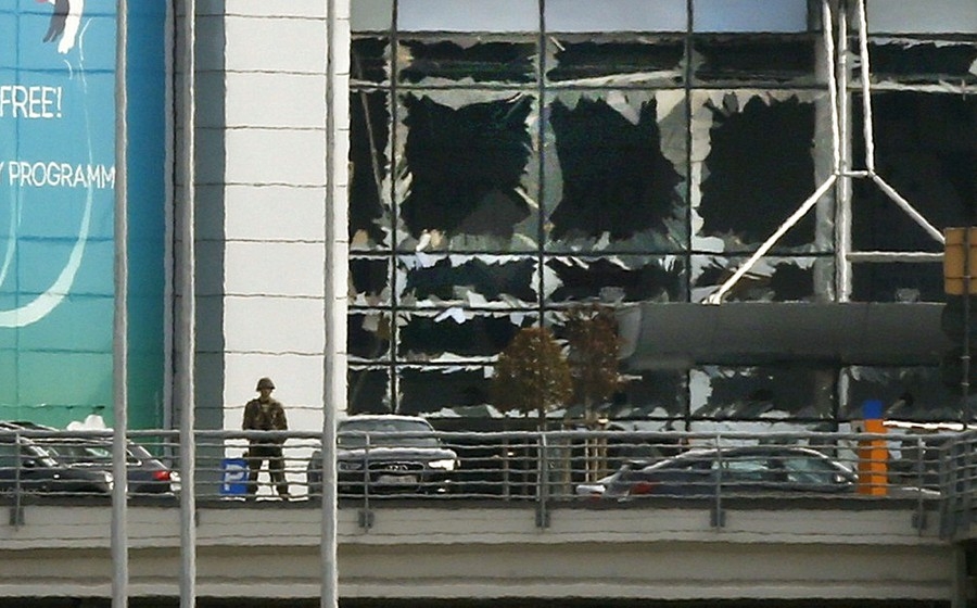  Sân bay Zaventem sau vụ nổ ngày 22/32016 (Ảnh: Reuters)