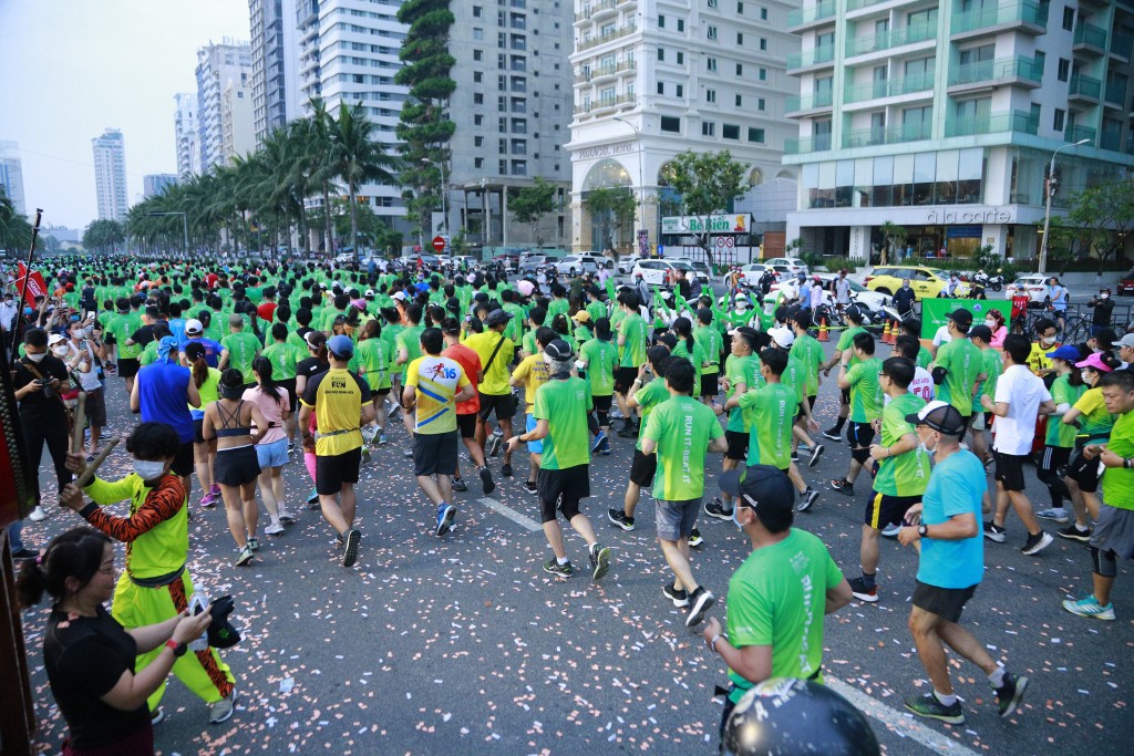 Manulife Da Nang International Marathon trở lại, lan tỏa thông điệp sống khỏe và hy vọng