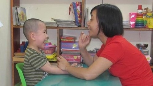 Ngày Thế giới nhận thức về tự kỷ (2/4): Để chặng đường khó khăn không đơn độc