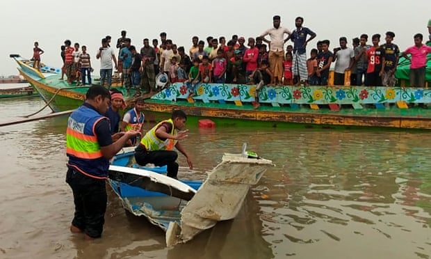 Tai nạn tàu thủy khiến ít nhất 25 người thiệt mạng tại Bangladesh (Ảnh: AFP)